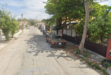 Casa en  Calle 67a, Yucalpetén, Mérida, Yucatán, México
