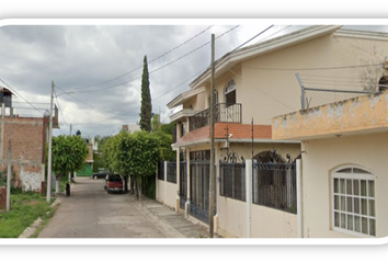 Casa en  Miguel Alemán 544, J Trinidad Barragán, 59020 Sahuayo De Morelos, Mich., México