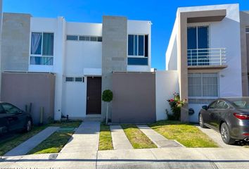 Casa en fraccionamiento en  Zakia, El Marqués