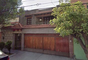 Casa en  Calle Ezequiel A. Chávez 86, Mz 016, San Lucas Tepetlacalco, Naucalpan De Juárez, Estado De México, México