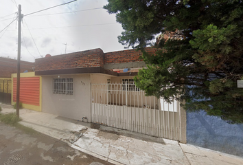 Casa en  Rey Alfonso Xiii, Los Reyes, Irapuato, Guanajuato, México