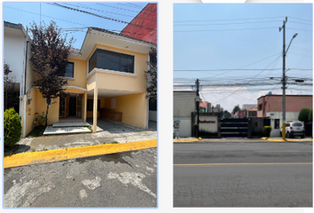 Casa en  Calle Guadalupe Victoria, La Purisima, Metepec, Estado De México, México