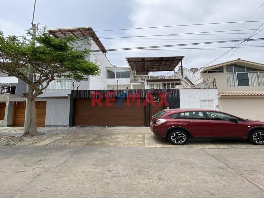 Casa en venta San Borja, Lima