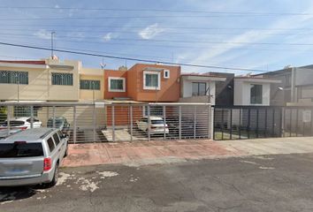 Casa en  C. Volcan Paricutin, Colli Urbano, Zapopan, Jalisco, México