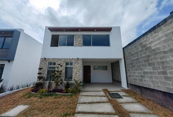 Casa en fraccionamiento en  Gema Residencial, Boulevard Ramón G. Bonfil, Pachuca De Soto, Estado De Hidalgo, México