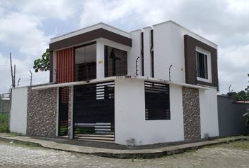 Casa en  Santo Domingo De Los Colorados