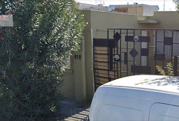 Casa en  Calle Cuatro Cienegas 818, Terranova Residencial, Juárez, Nuevo León, México