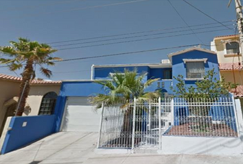 Casa en  Calle Misión De Papigochi, Campanario, Campestre-lomas, Chihuahua, México