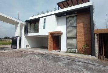 Casa en condominio en  San Mateo Otzacatipan, Toluca