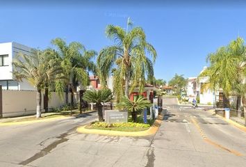 Casa en fraccionamiento en  Zaragoza, Real De Valdepeñas, Zapopan, Jalisco, México