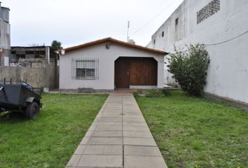Casa en  Williams Morris 3943, Castelar, Provincia De Buenos Aires, Argentina