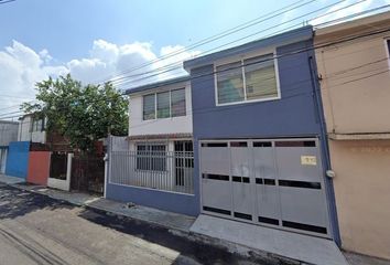 Casa en  Calle Puente Coatzacoalcos 542, Tres Puentes, Morelia, Michoacán, México