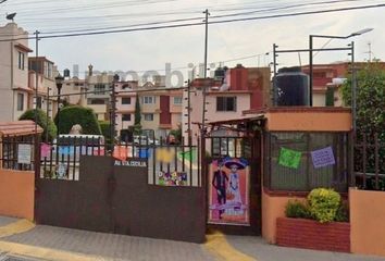 Casa en fraccionamiento en  Calzada Santa Cecilia 569, Unidad Habitacional Valle Del Tenayo, Tlalnepantla De Baz, Estado De México, México