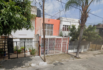 Casa en  C. Samuel Ramos, Independencia, 44379 Guadalajara, Jal., México