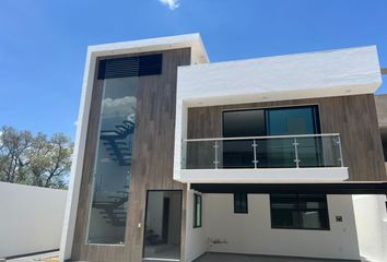 Casa en fraccionamiento en  Llano Grande, Metepec