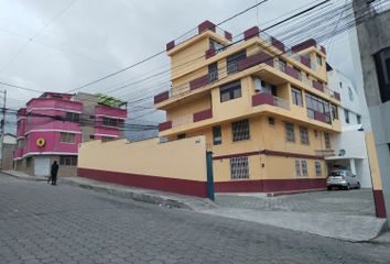 Casa en  Calle De Los Cholanes 1-115, Quito, Ecu