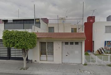 Casa en  Circuito De Los Olivos, Valle De Los Olivos, Los Olivos, Jalisco, México