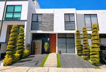 Casa en  Valle Imperial, Olavarria, Nuevo México, Jalisco, México