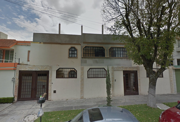Casa en  Cto Juristas 81-mz 016, Mz 016, Cd. Satélite, 53100 Naucalpan De Juárez, Méx., México