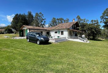 Terreno Comercial en  El Quinche, Quito