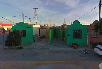 Casa en  Calle Manchuria, Fraccionamiento Villas De Oradel, El Campanario Y Oradel, Tamaulipas, México