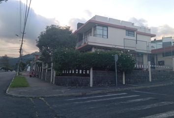 Casa en  Pasaje La Isla, Quito, Ecuador