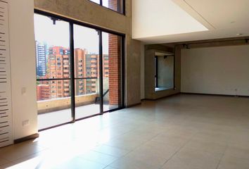 Apartamento en  Poblado, Medellín