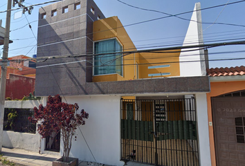 Casa en  Tabachines 208, Mz 030, Villa De Las Flores, 55710 San Francisco Coacalco, Méx., México