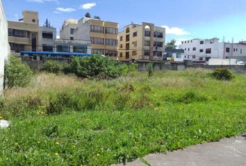 Terreno Comercial en  Avigiras 149, Quito, Ecuador