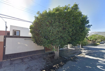 Casa en  Calle Claveles 871, Jardines De California, Torreón, Coahuila De Zaragoza, México