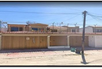 Casa en  Calzada De Los Pirules, Granja, Zapopan, Jalisco, México