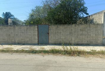 Lote de Terreno en  Calle 43, Petcanché, Mérida, Yucatán, México