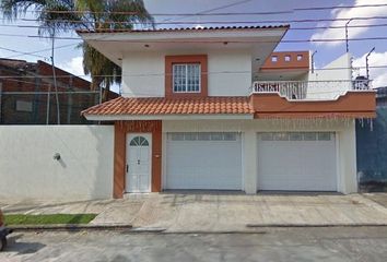 Casa en  Los Sauces 24, Miraflores, Uruapan, Michoacán, México