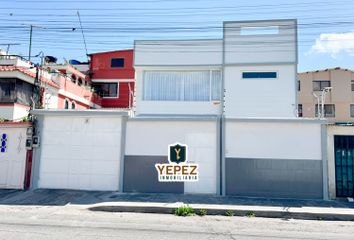 Casa en  12 De Octubre & Calle Diego De Almagro, Riobamba, Ecuador