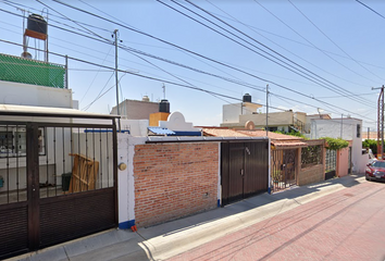 Casa en fraccionamiento en  Benito Reynoso 306, Mision De Santa Sofia, Candiles, Querétaro, México