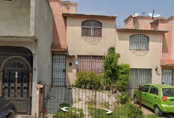 Casa en fraccionamiento en  Real Del Bosque, Fuentes Del Valle, Estado De México, México