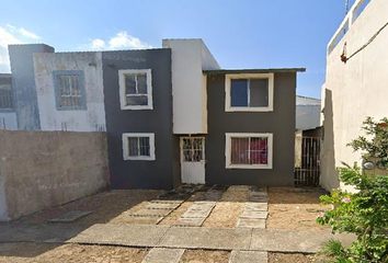 Casa en  Salvador Barragán Camacho, Transportistas, Coatzacoalcos, Veracruz, México