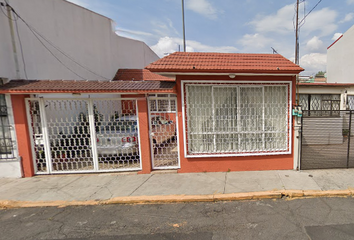 Casa en  Avenida De Las Nubes, Ampliación Vista Hermosa, Tlalnepantla De Baz, Estado De México, México