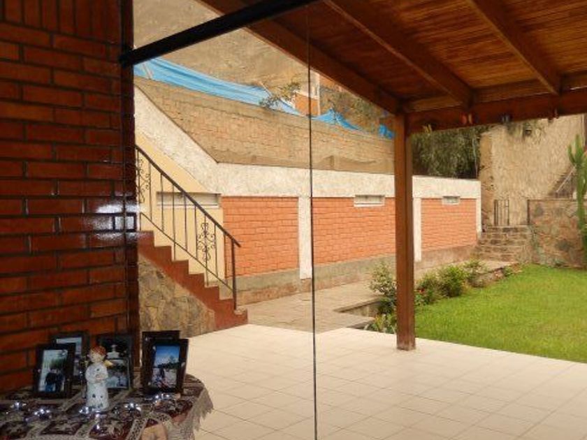 Casa en venta Onega, La Molina, Perú