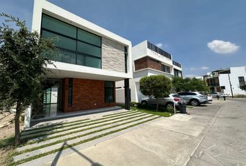 Casa en fraccionamiento en  Solares, Zapopan, Jalisco