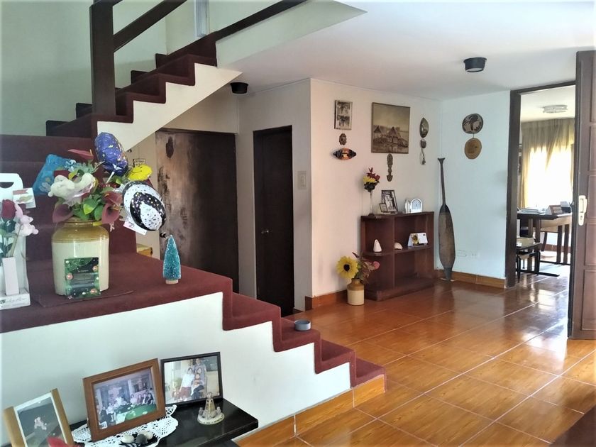 Casa en venta Avenida Paseo La Castellana 863, Santiago De Surco, Perú