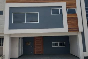Casa en fraccionamiento en  San Bernardino Tlaxcalancingo, San Andrés Cholula