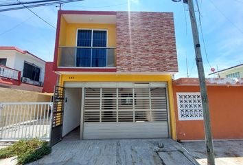 Casa en fraccionamiento en  Primero De Mayo Norte, Veracruz, México
