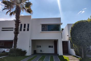 Casa en  Avenida General Ramón Corona 2748, Valle Real, Zapopan, Jalisco, México