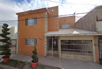 Casa en  Aquiles Serdán 261, Zona Centro, 35150 Lerdo, Dgo., México