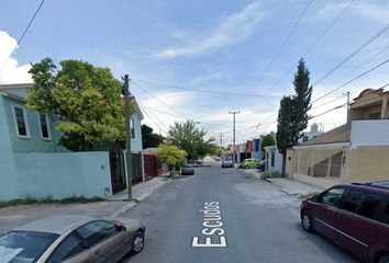 Casa en  Escudos, Jardines Coloniales, Saltillo, Coahuila De Zaragoza, México