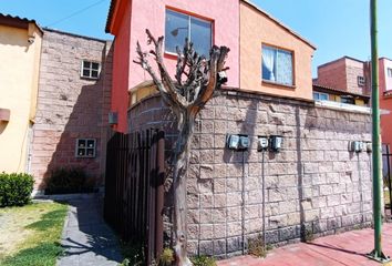 Casa en condominio en  Geovillas Los Cedros, Delegación San Mateo Otzacatipan, Crespa Floresta, Estado De México, México