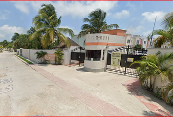 Casa en fraccionamiento en  Calle 55 Sm 77, Los Corales, Cancún, Quintana Roo, México