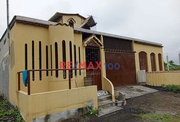 Casa en  Complejo Turistico El Gran Deportista, E584, Pasaje, El Oro, Ecuador