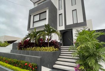 Casa en  Urbanización Manta Beach, Conector Vía Circunvalación - San Mateo, Manta, Ecuador
